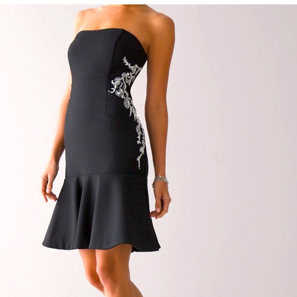 NWT White House Black Market Strapless Embroidered Party/Cocktail Dress Sz 0P